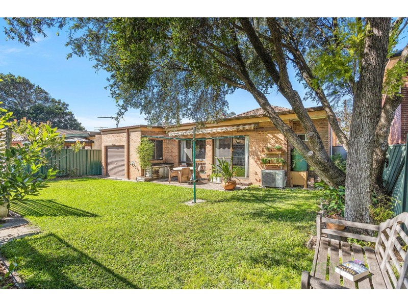 25 Prince Edward St, Carlton NSW 2218