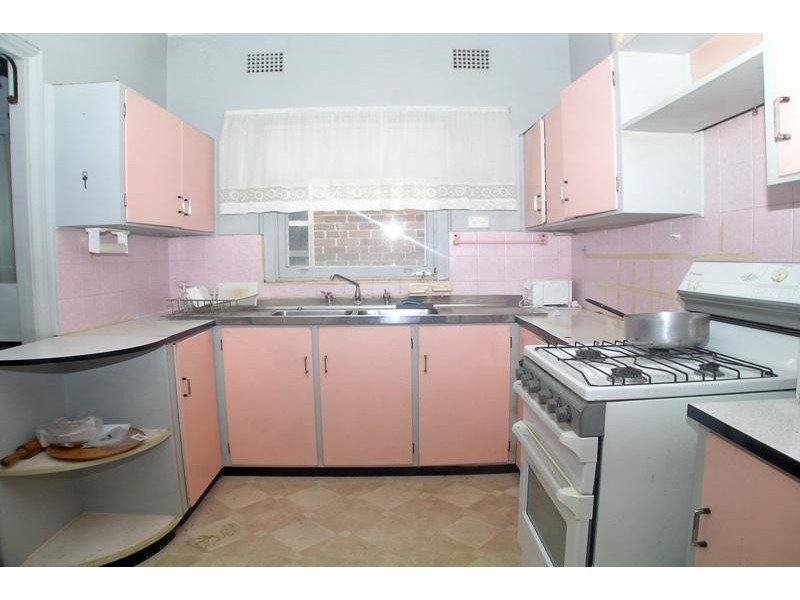 32 Station Street, Kogarah NSW 2217