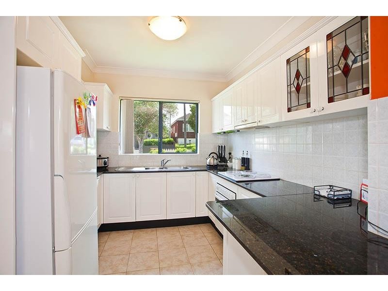 2/26 Wattle Street, Peakhurst NSW 2210