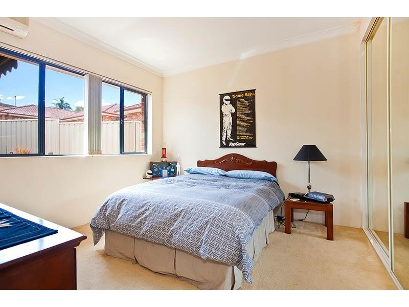 2/26 Wattle Street, Peakhurst NSW 2210