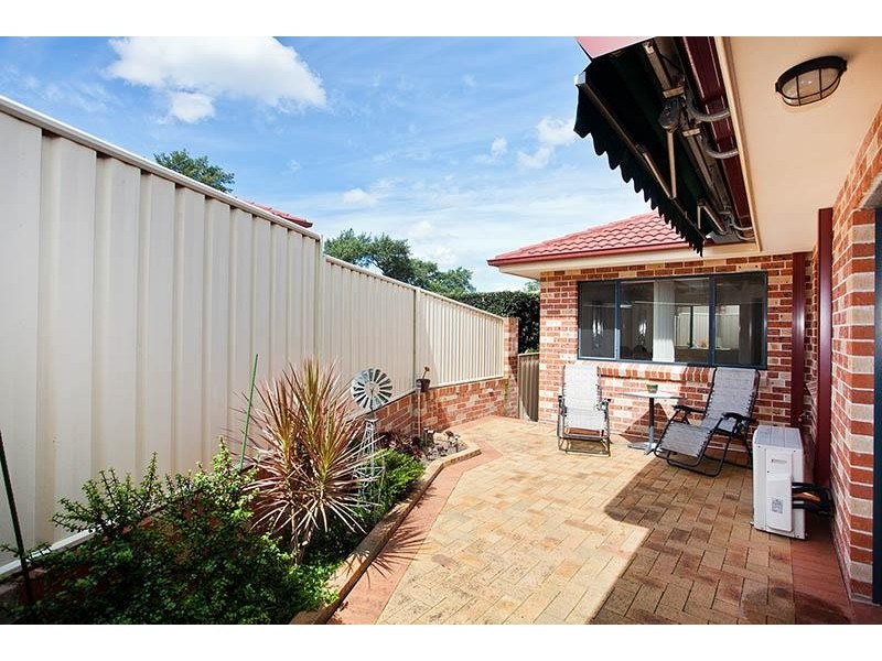 2/26 Wattle Street, Peakhurst NSW 2210
