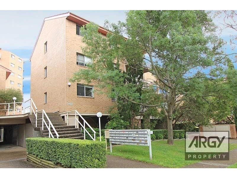 55-57 Glancoe Street, Sutherland NSW 2232