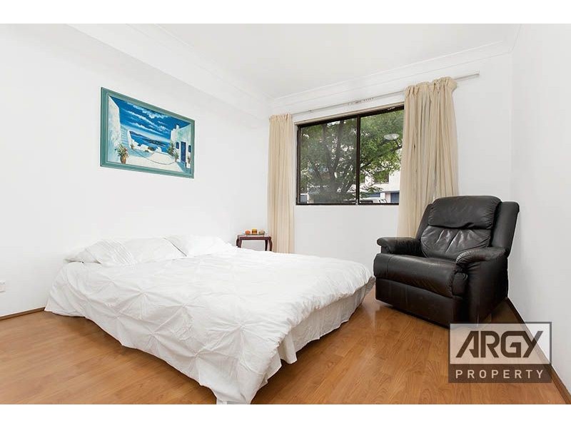 4/27 Willison Road, Carlton NSW 2218
