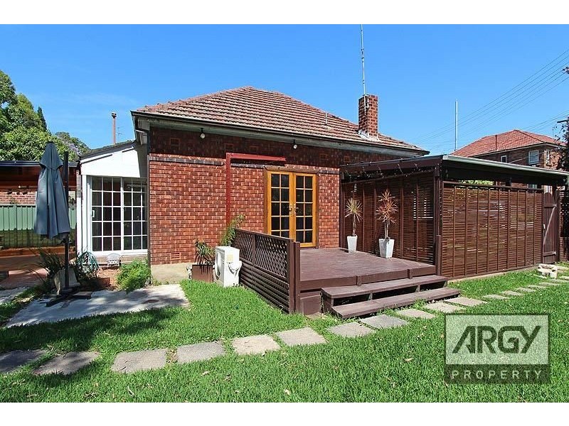 11 Warialda Street, Kogarah NSW 2217