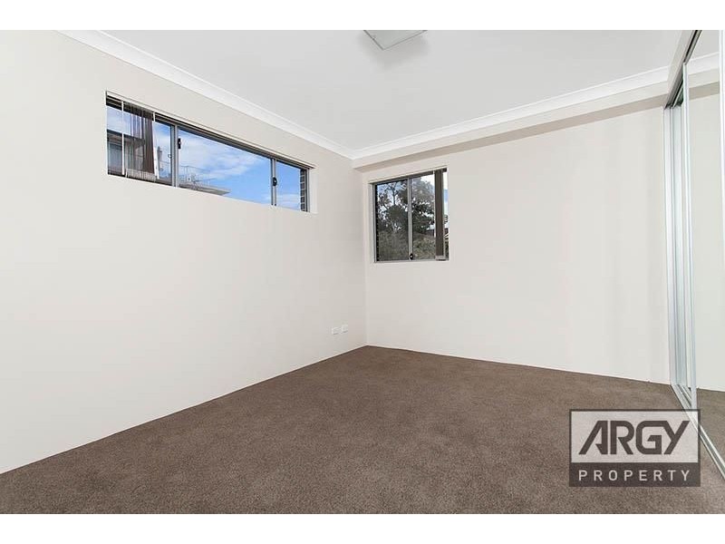5/68-70 Hampton Court Road, Carlton NSW 2218