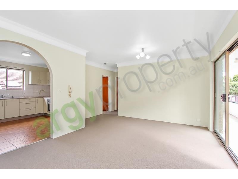 2/19-21 Dalcassia Street, Hurstville NSW 2220