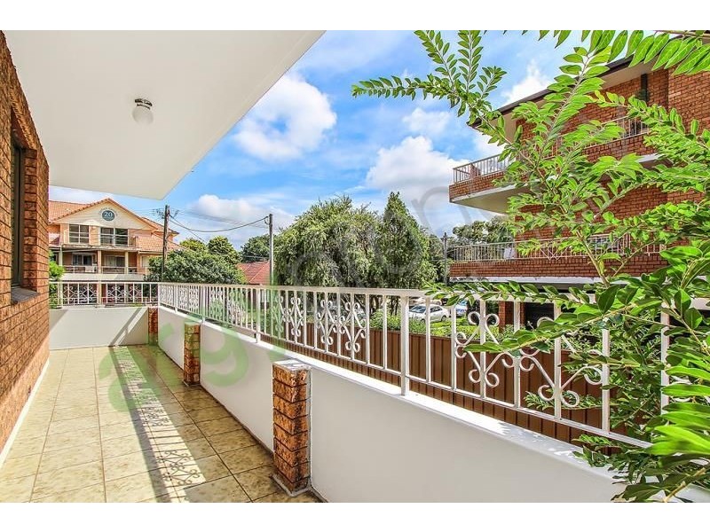 2/19-21 Dalcassia Street, Hurstville NSW 2220