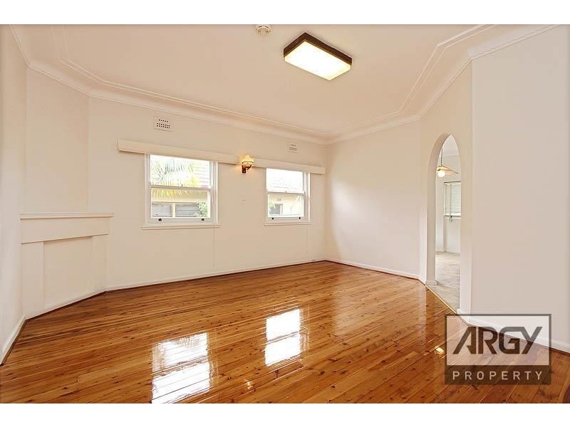 18 Hillpine Avenue, Kogarah NSW 2217