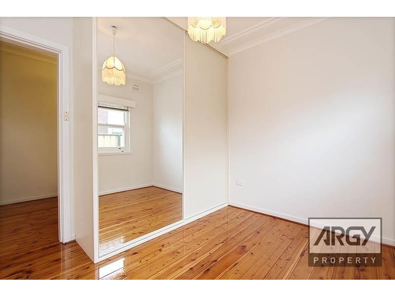 18 Hillpine Avenue, Kogarah NSW 2217