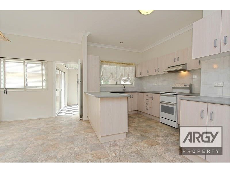 18 Hillpine Avenue, Kogarah NSW 2217