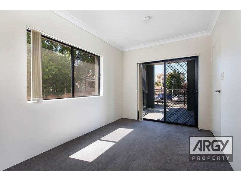 1/133-135 Harrow Rd, Kogarah NSW 2217