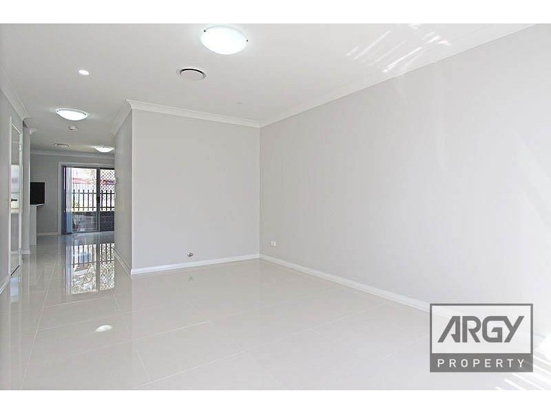 6/5 Rafter Parade, Ropes Crossing NSW 2760