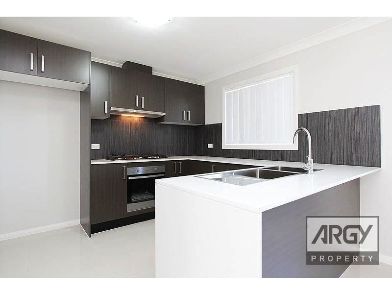 6/5 Rafter Parade, Ropes Crossing NSW 2760