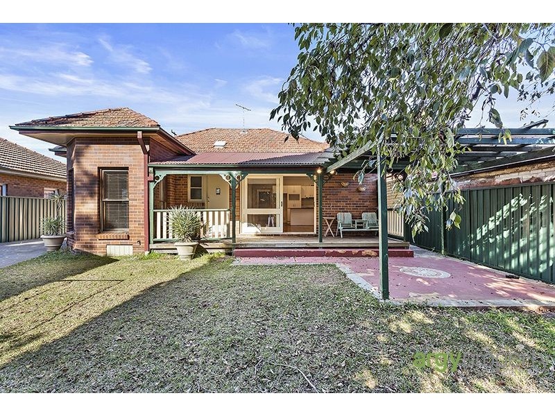 18 Ferry Avenue, Beverley Park NSW 2217