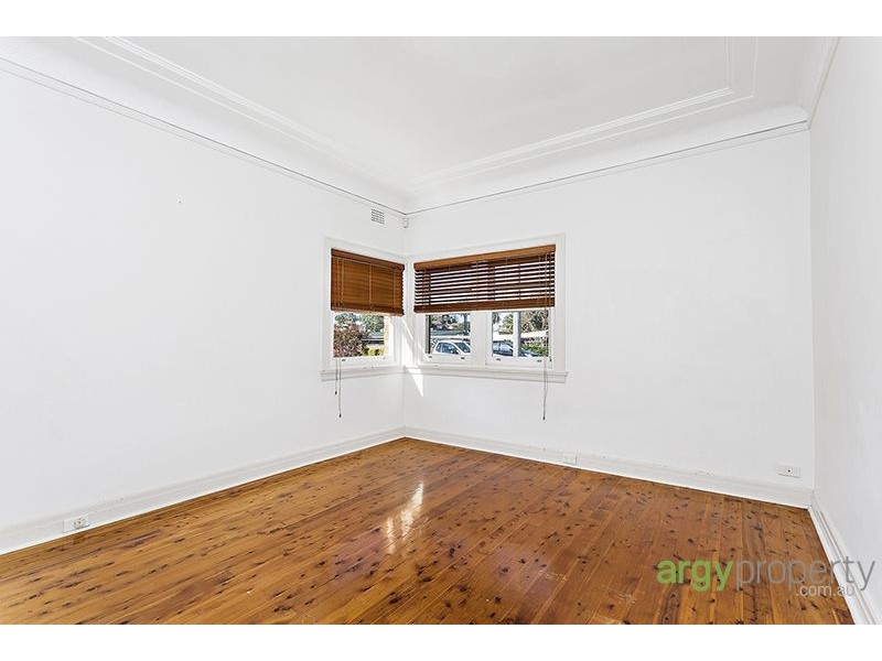 18 Ferry Avenue, Beverley Park NSW 2217