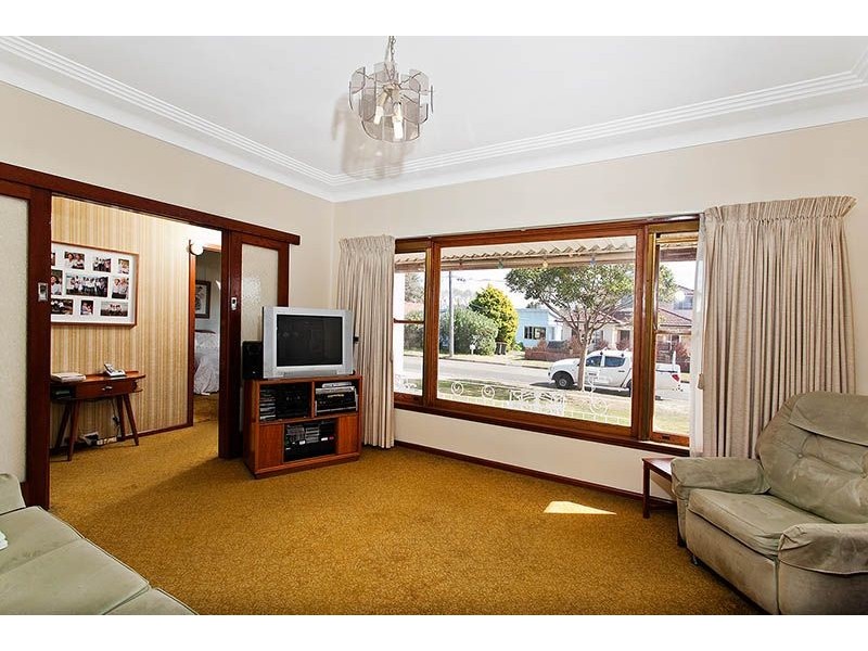 10 Colson Crescent, Monterey NSW 2217