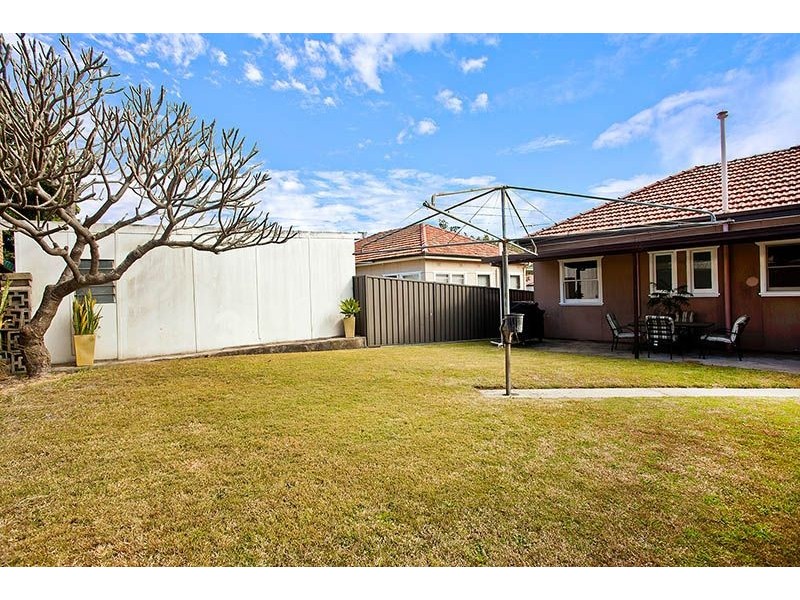 10 Colson Crescent, Monterey NSW 2217