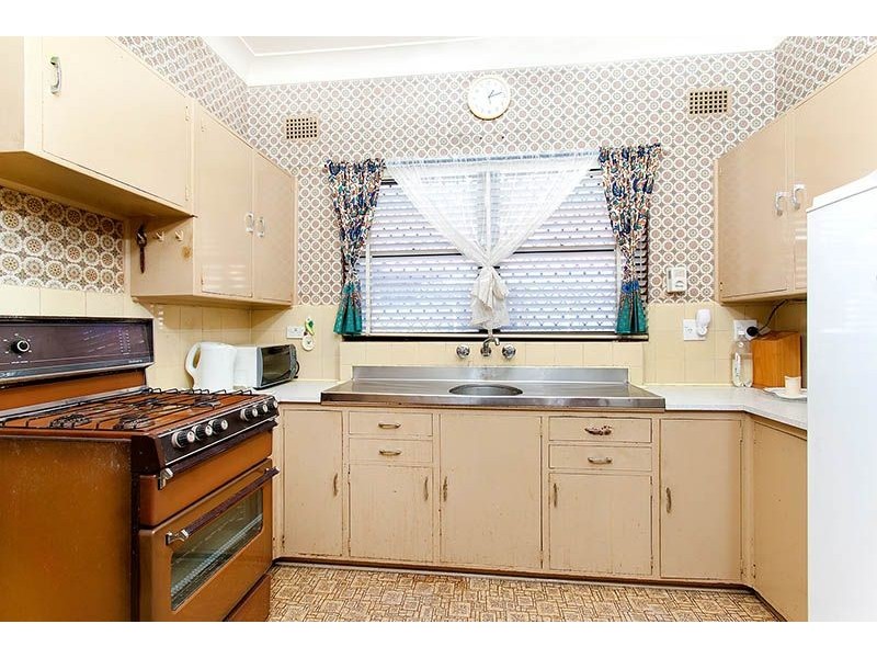 10 Rees Avenue, Belmore NSW 2192