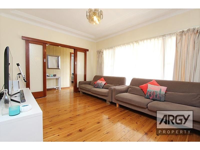 10 Colson Crescent, Monterey NSW 2217