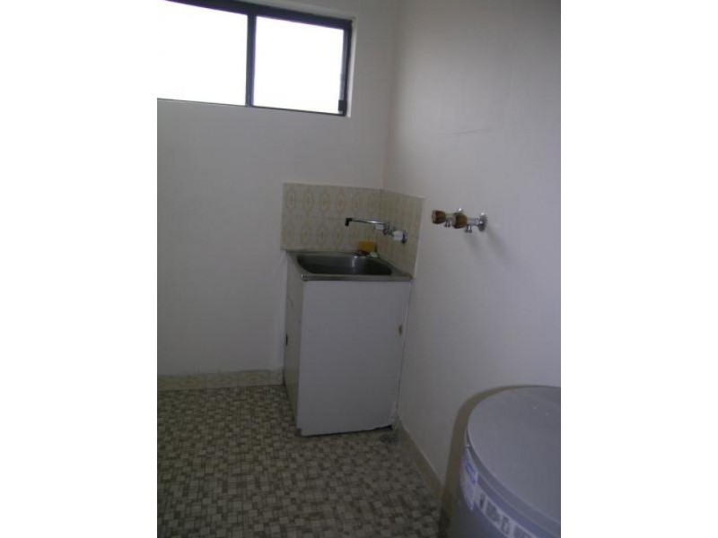 1 Shaftesbury Street, Carlton NSW 2218