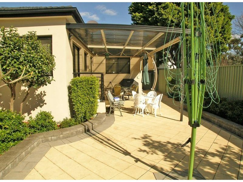 4/15 Larkhill Avenue, Riverwood NSW 2210