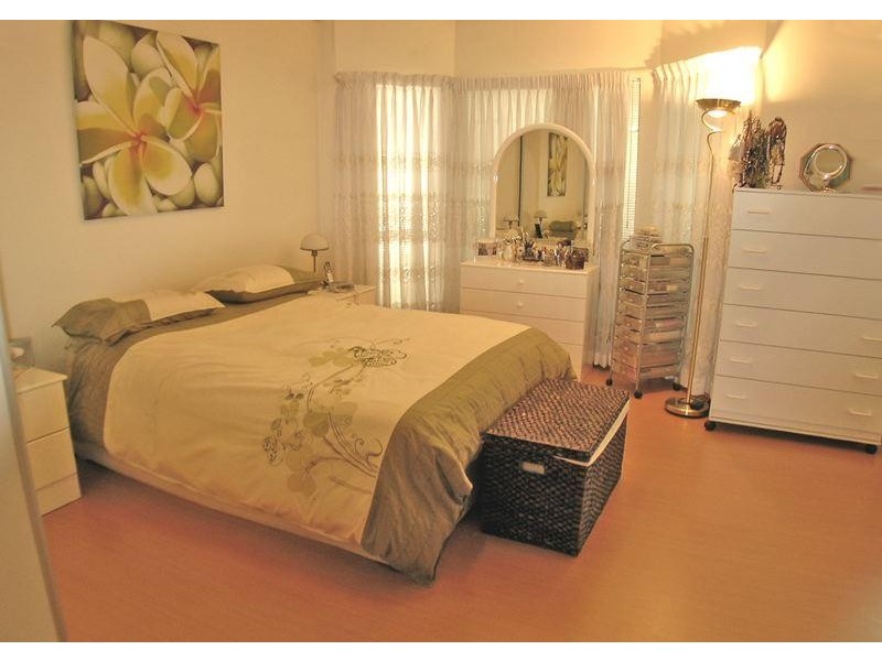 4/15 Larkhill Avenue, Riverwood NSW 2210