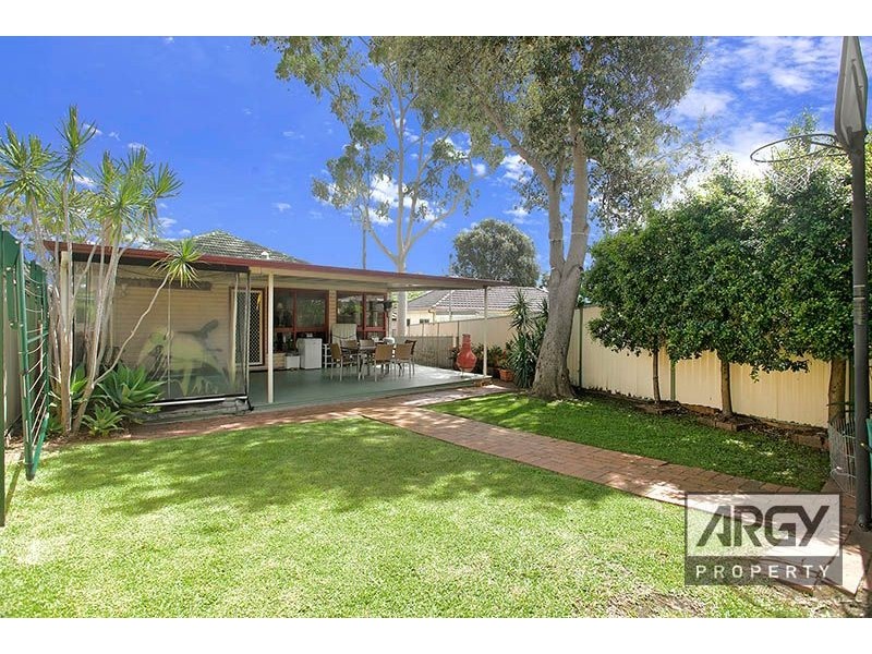 66 Belmore Road, Peakhurst NSW 2210