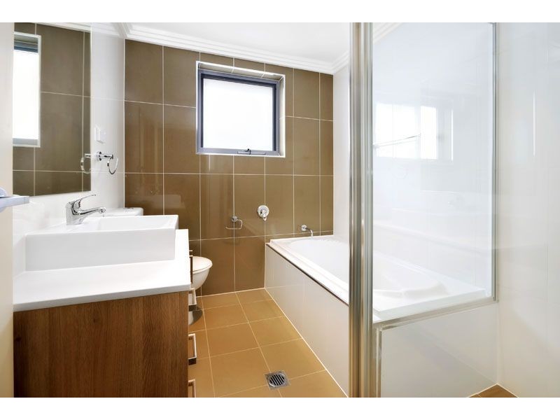 6/8-10 Bembridge Street, Carlton NSW 2218