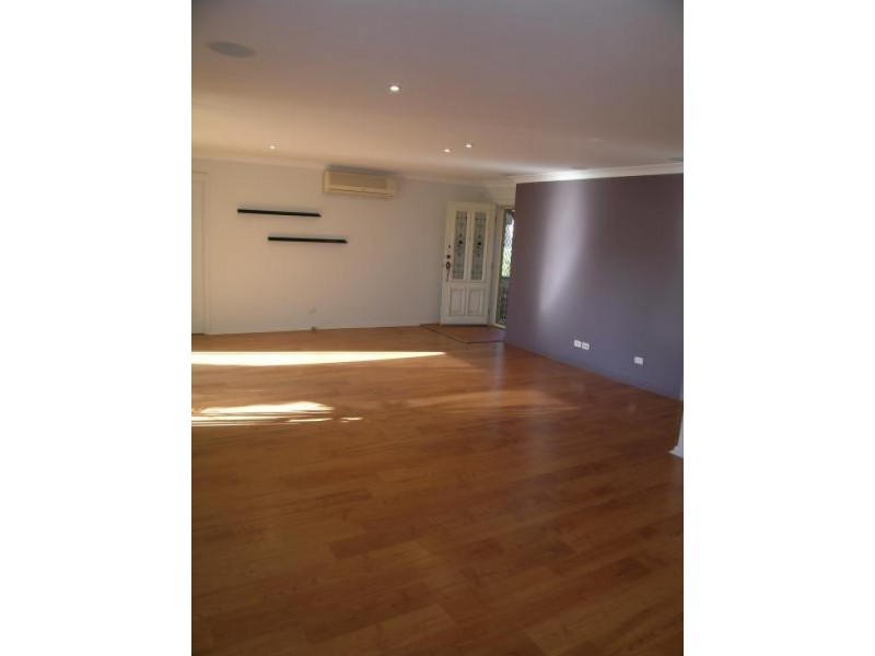 16 Sunbury Street, Sutherland NSW 2232