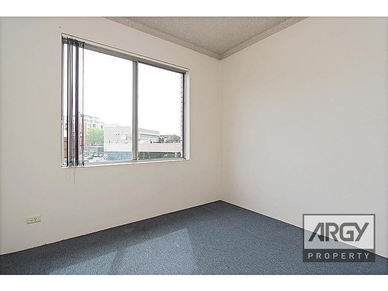 8/21 Hogben Street, Kogarah NSW 2217