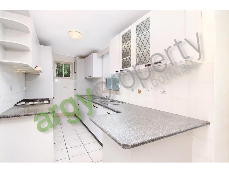 8 Rocky Point Rd, Kogarah NSW 2217