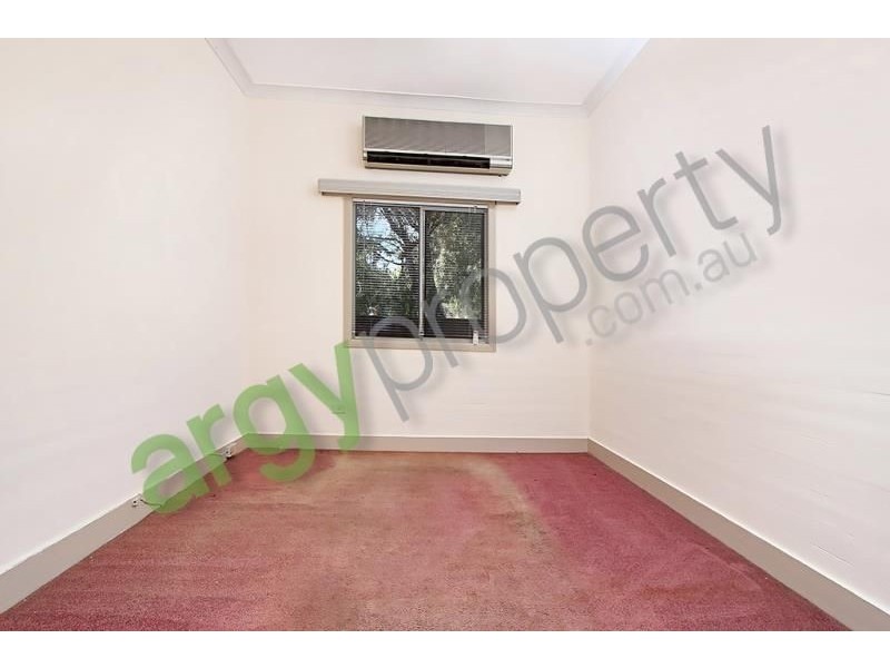 8 Rocky Point Rd, Kogarah NSW 2217