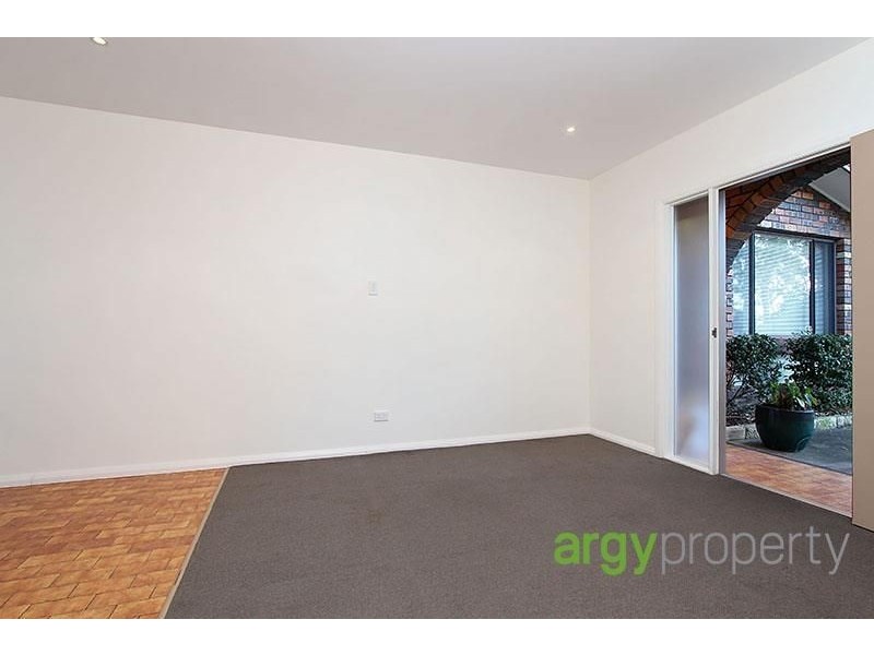 28a Bignell Street, Illawong NSW 2234