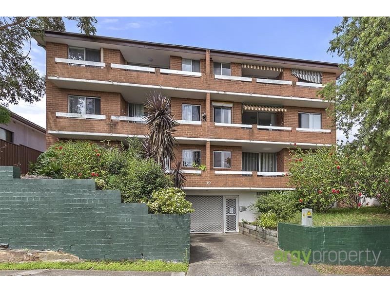 9/32 Short Street, Carlton NSW 2218