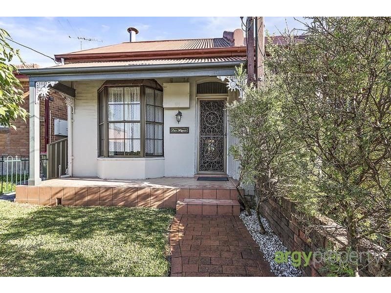 91 Railway Parade, Mortdale NSW 2223