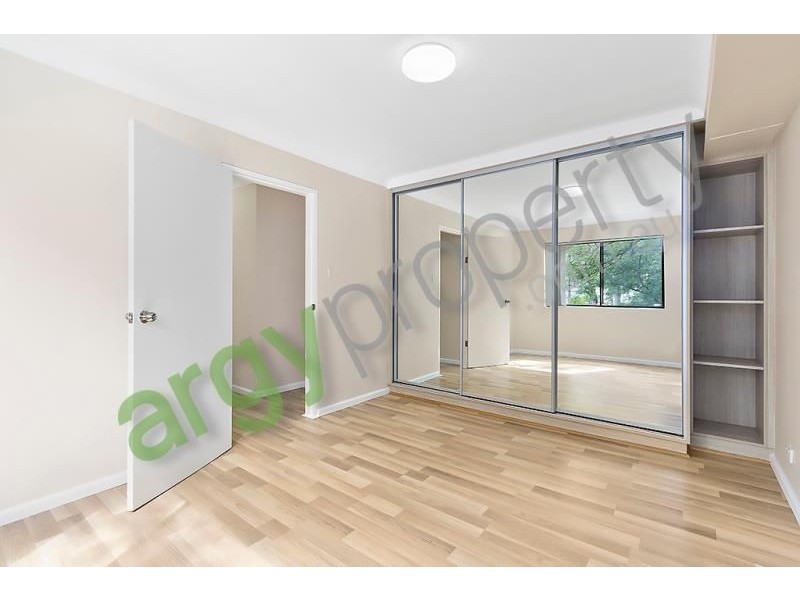 8/27 Willison Road, Carlton NSW 2218