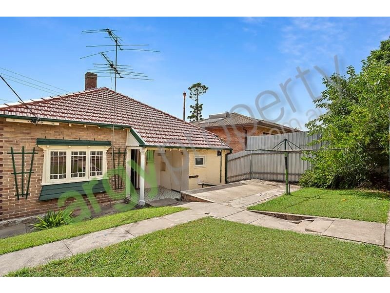 17 Park Road, Carlton NSW 2218