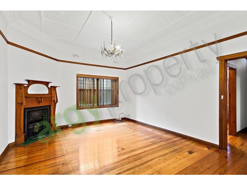 10 Glenfarne St, Bexley NSW 2207