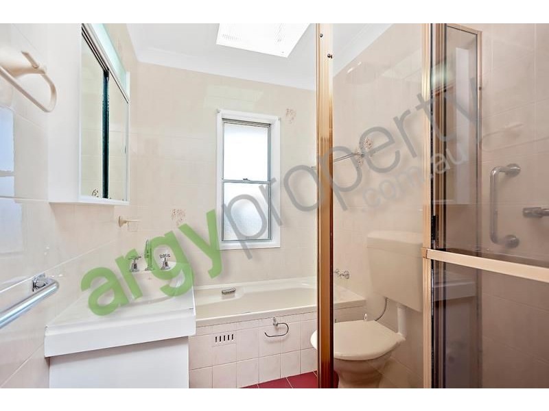 11 Hargrave Street, Leumeah NSW 2560