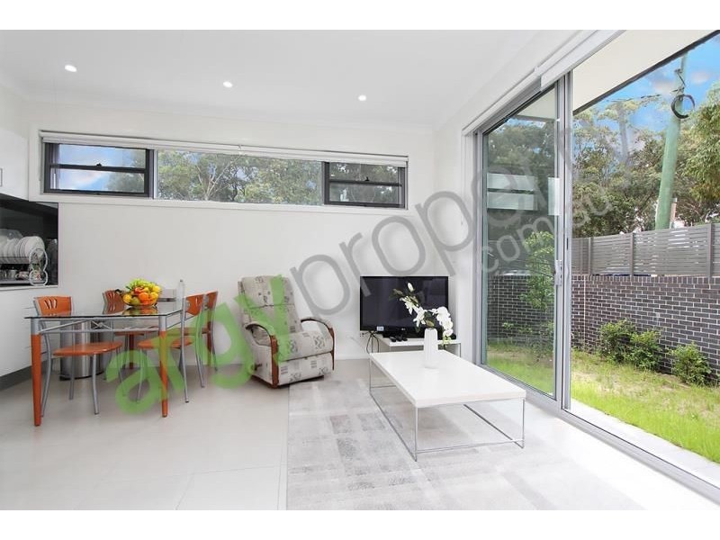 1 Stoddart Street, Roselands NSW 2196