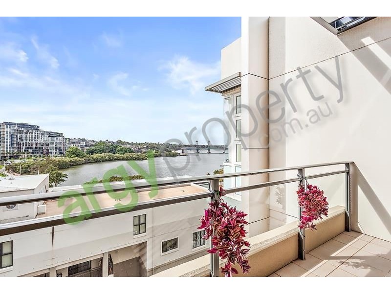 29/1 Bay Drive, Meadowbank NSW 2114