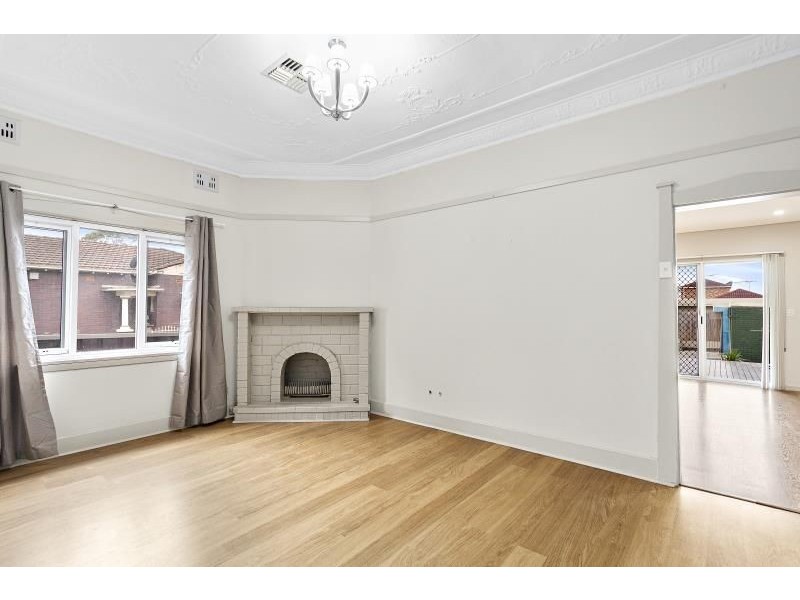 242 Forest Road, Bexley NSW 2207