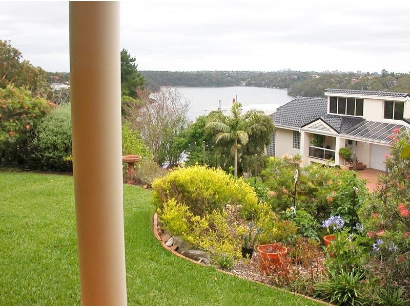 2 Griffin Parade, Illawong NSW 2234