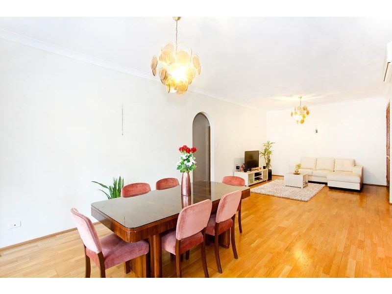 16-20 Hampton Court Road, Carlton NSW 2218