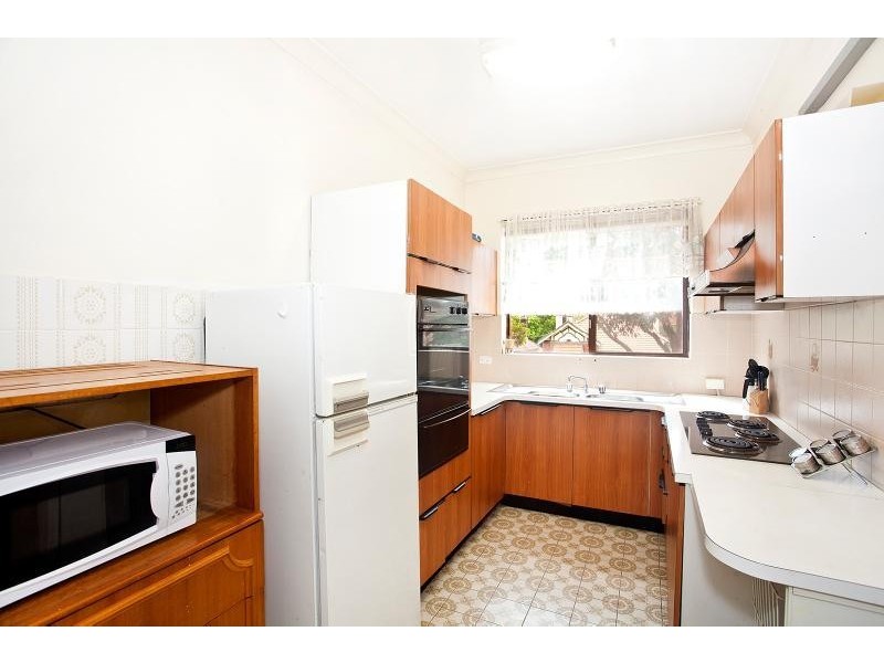 16-20 Hampton Court Road, Carlton NSW 2218