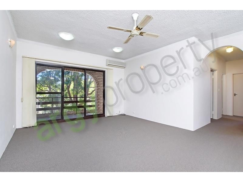 8/48-50 Hampton Court Road, Carlton NSW 2218