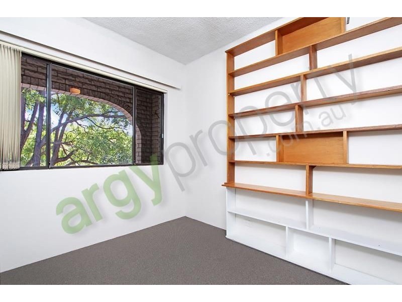 8/48-50 Hampton Court Road, Carlton NSW 2218