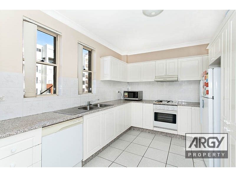 17/2-6 Bond Street, Hurstville NSW 2220