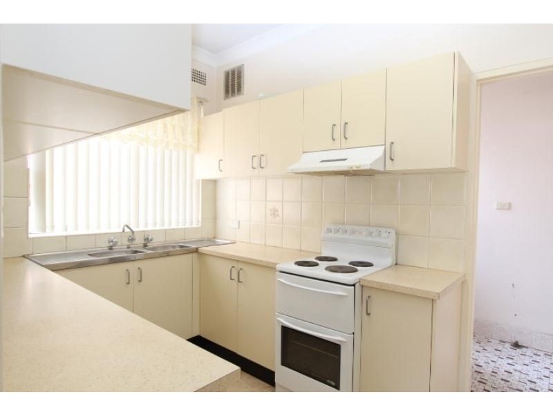 36-38 Hampton Court Road, Carlton NSW 2218