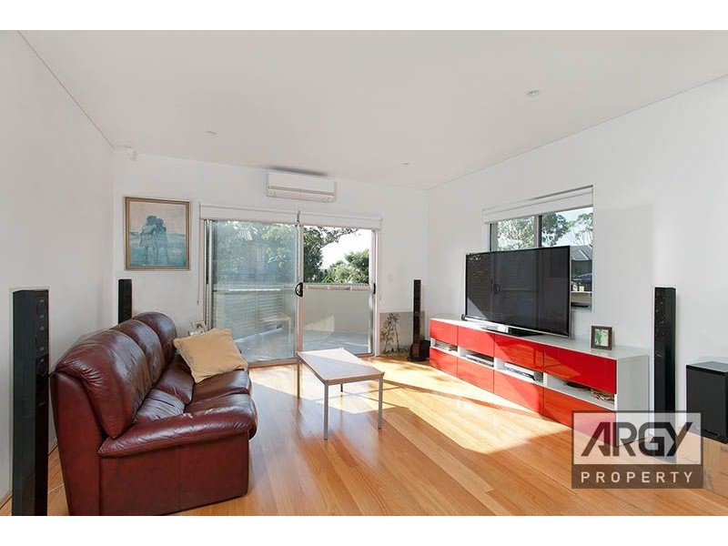 1/85 Yathong Road, Caringbah NSW 2229